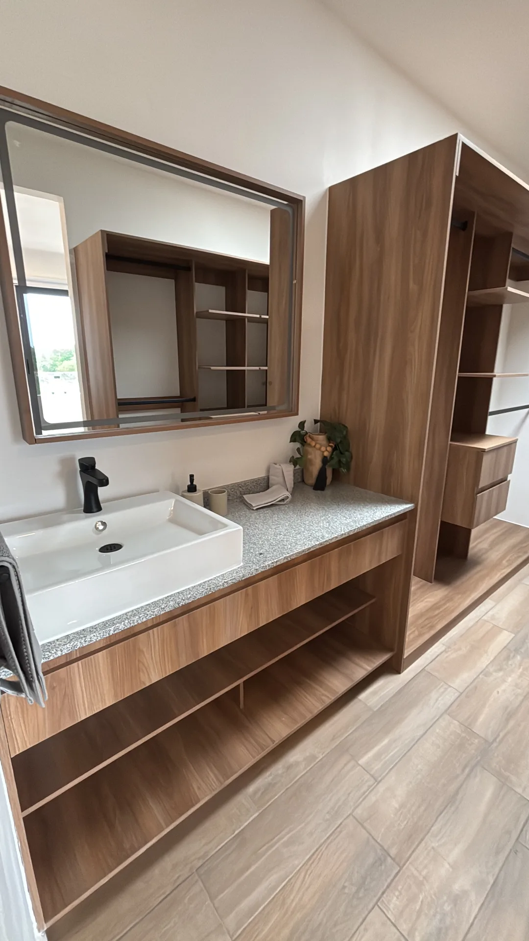 Lavabo y clóset – casa de 2 recámaras en Playa del Carmen