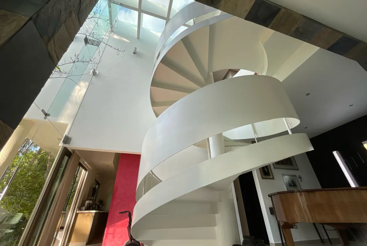 Spiral staircase – 5-bedroom house in Villa Magna, Cancun