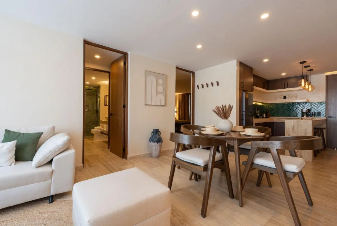 Departamento de 2 recámaras amueblado en venta en Playa del Carmen