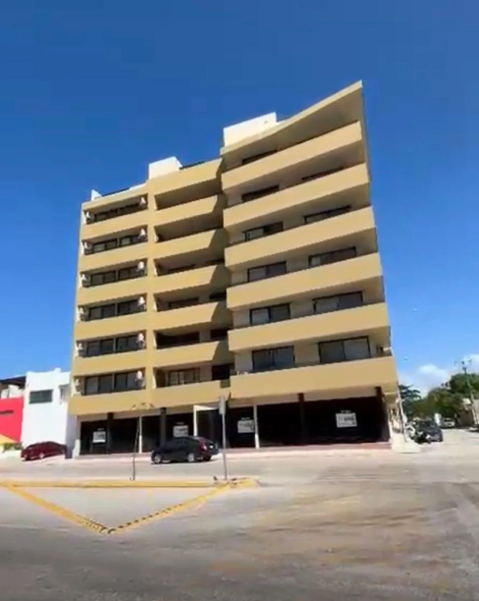Departamento de 2 recámaras con terraza en venta en Playa del Carmen