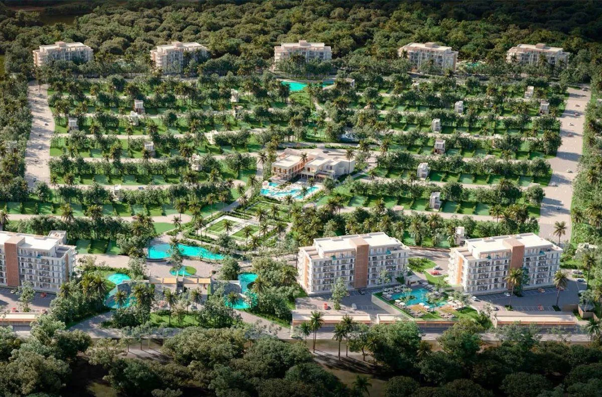 2-Bedroom Condo for Sale in Playa del Carmen | 12 Min from the Beach | Clubhouse and Pools