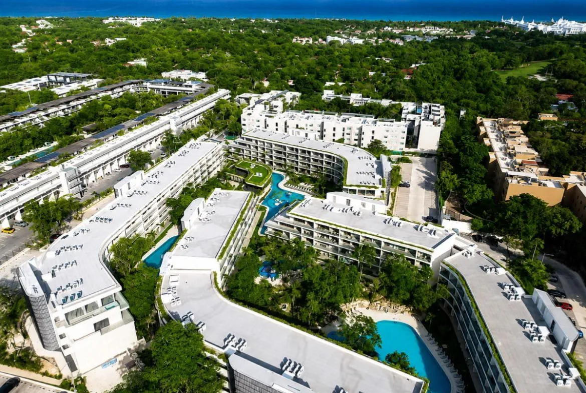 2-Bedroom Condo for Sale in Playacar, Playa del Carmen | Near the Beach | 4 Pools