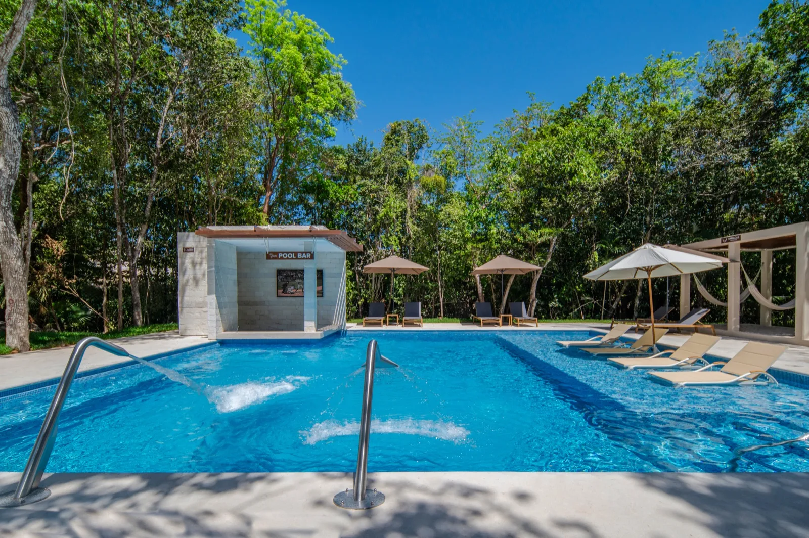 Garden House de 2 recámaras con jardín privado en venta en Puerto Morelos