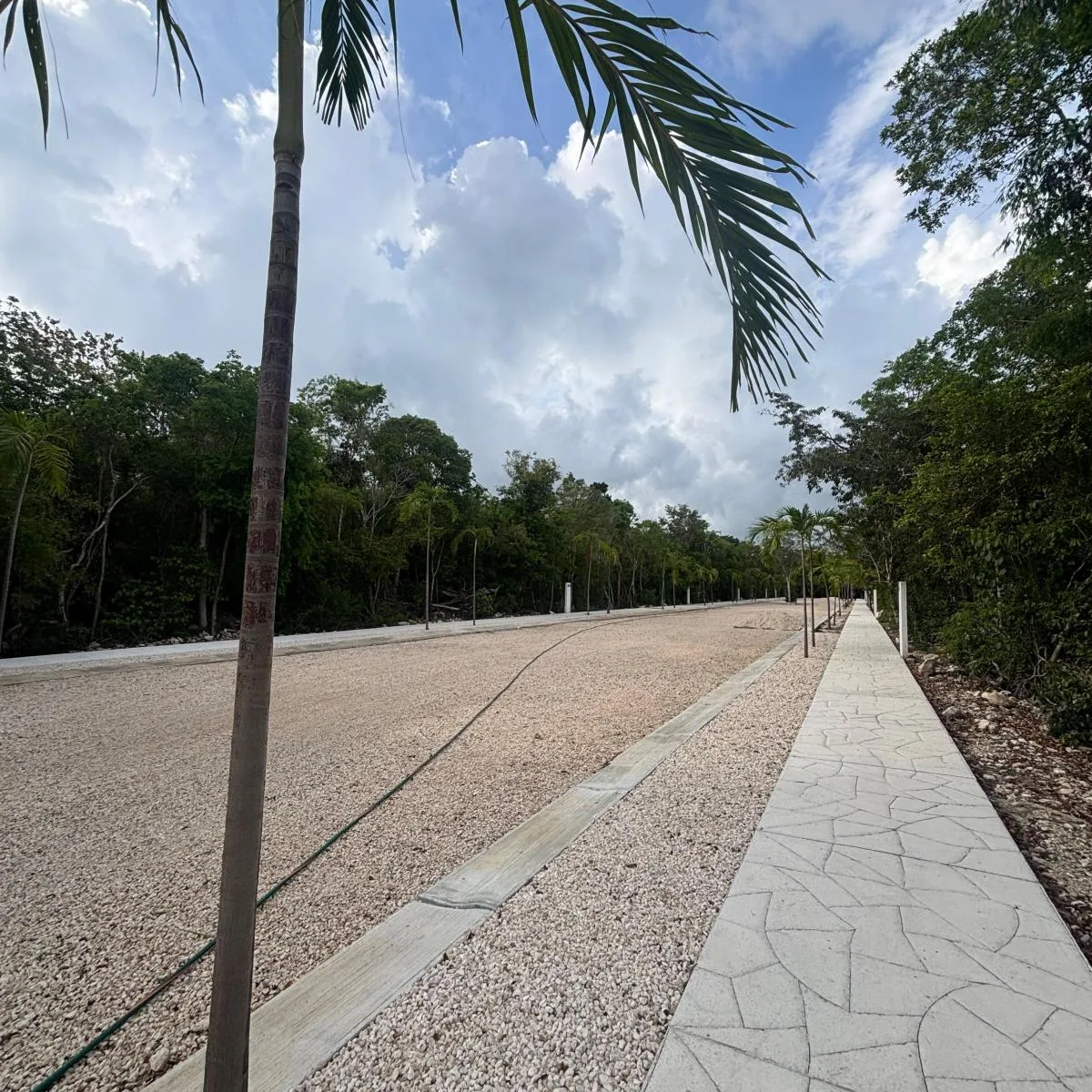 Lote de 587 m² en venta en Chemuyil, Riviera Maya