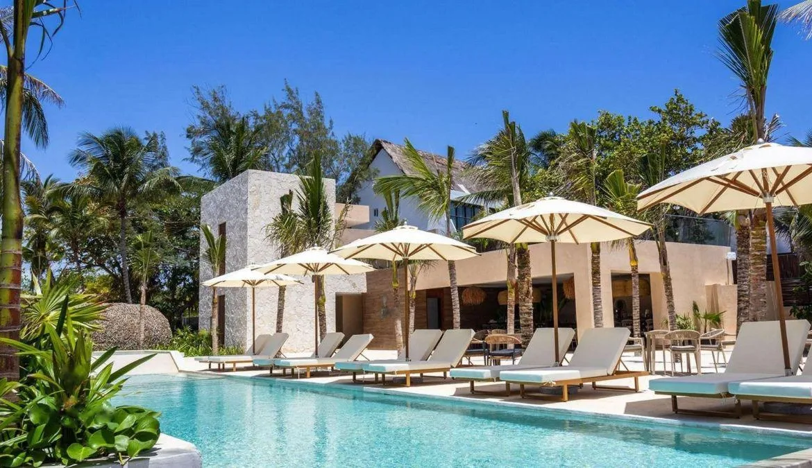 2-Bedroom Penthouse with Private Rooftop and Jacuzzi for Sale in Playa del Carmen | Beach Club